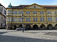 Valdštejnovo náměstí