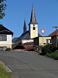 Všechovice - kostel Nejsvětější Trojice