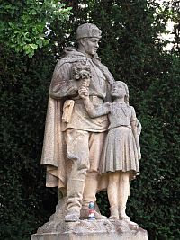 Boseň - Pomník partyzánům