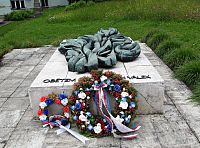 Hodslavice - Pomník obětem 1. a 2.světové války