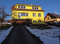 Ostrata - drobné památky a zajímavosti obce