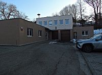 Obú, knihovna a zbrojnice