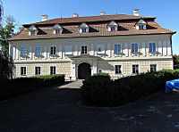 všechovický zámek