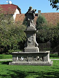 socha sv.Jana Nepomuckého
