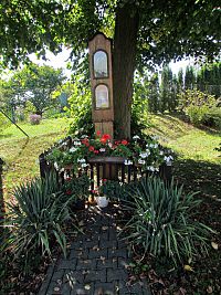 Boží muka na konci obce