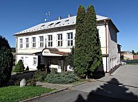 škola