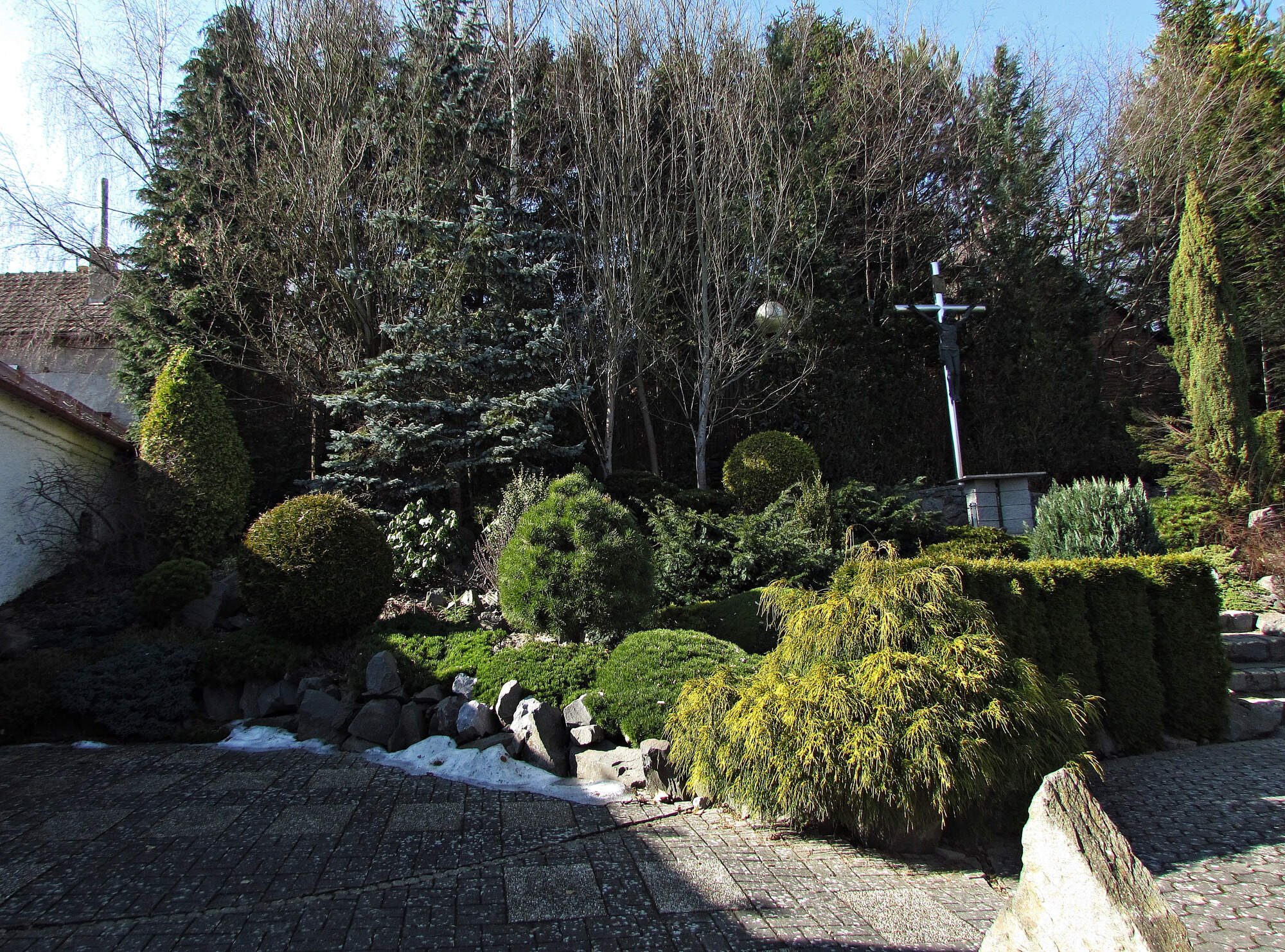 Suchdol, Jednov - Mariánská zahrada