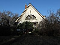 v Loukově