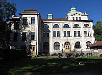Litomyšl - Lidový dům a socha Hudba
