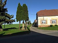 Dřínovské kříže