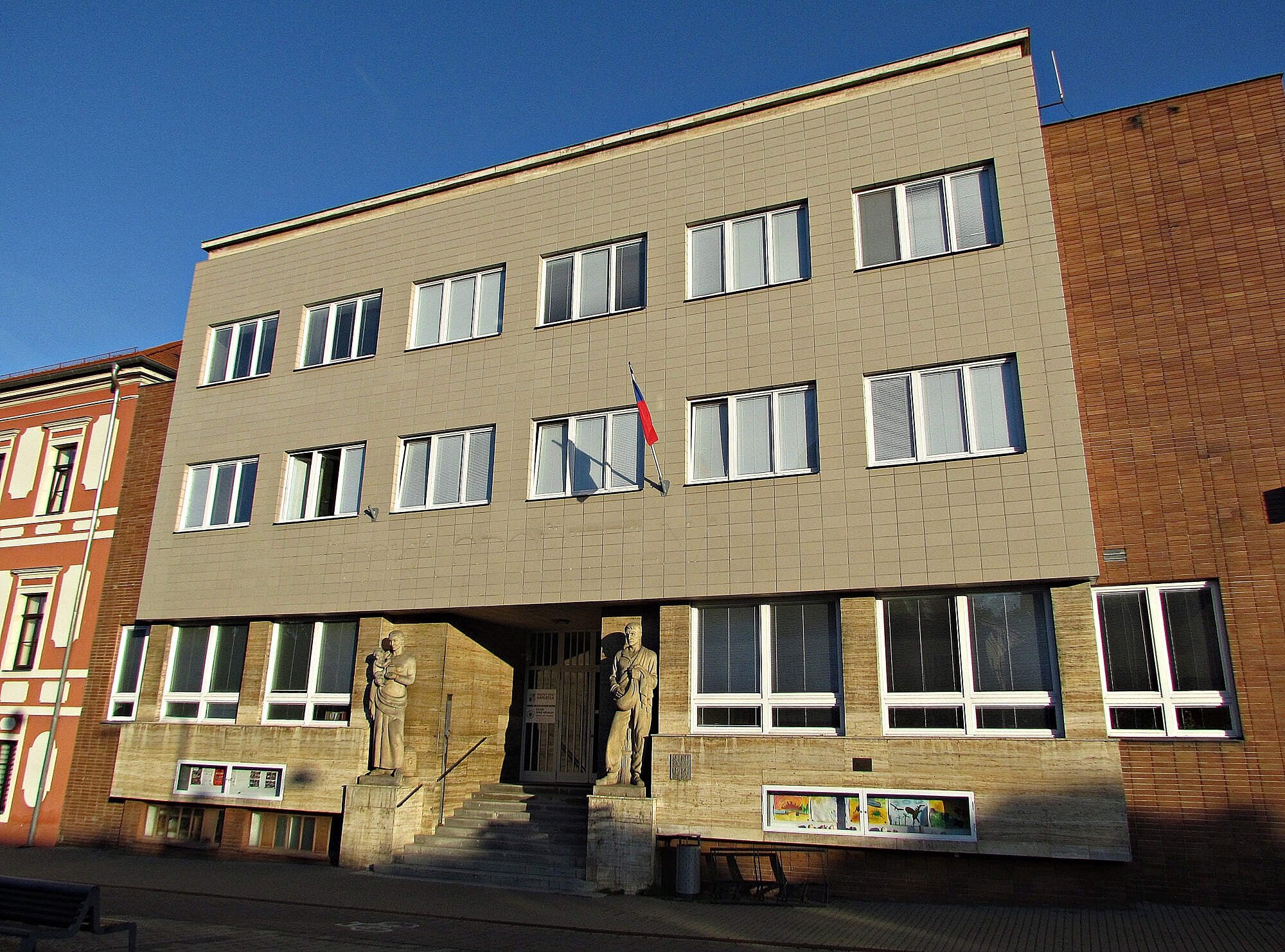 Napajedla - budova Spořitelny