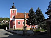 kostel sv.Diviše a kříž