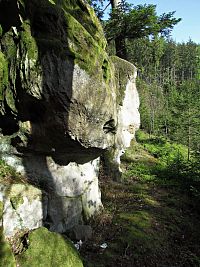 Čertův kámen u Horní Lhoty