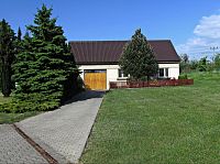 obcí Újezdec