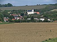 vzdálený Syrovín