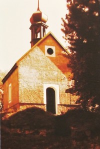 kaplička v Osikově