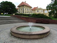 nová fontána na náměstí