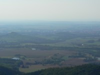 Tábor - pohled na Jičín, Zebín a Veliš (bohužel byl opar)