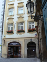 Praha 1 - Melantrichova - pamětní deska a busta Josef Mysliveček