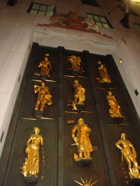 Katedrála svatého Patrika - New York - vstupní dveře