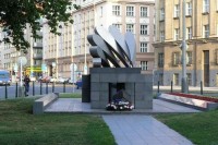 Praha, Bubeneč - památník padlých československých letců na náměstí Svobody