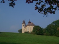 Šonov - pohled na kostel