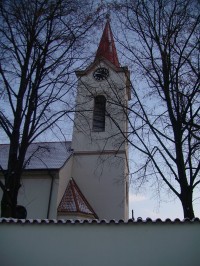 Kostel v Dubečku