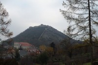 Schlossberg se zříceninou hradu Heimoburg