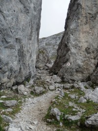 Mezi skalními útvary