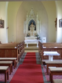 Interiér filiálního kostela Panny Marie
