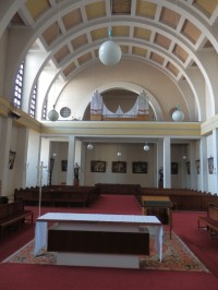 Pohled od oltáře