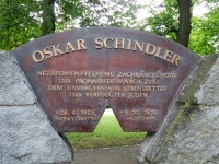 Pomník Oskara Schindlera ve Svitavách