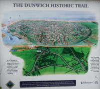 Dunwich v roce 1250 a dnes, ofoceno z informační tabule
