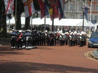 Kapela i mariňáci na Horse Guards Road