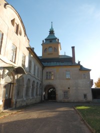 Holovouský zámek