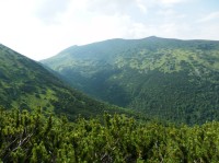 Pod Králičkou, pohled na Štiavnici a na Ďumbier za ní