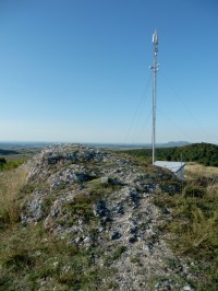 Nejvyšší místo, v dálce vpravo jsou vidět Pavlovské vrchy