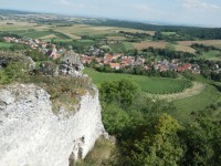 Pohled z 3. nádvoří na obec Falkenstein