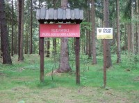 Označení vstupu do chráněného krajinného parku Rudawy (Rudawski Park Krajobrazowy)