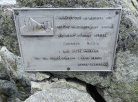 Na vrcholu - pamětní deska na výstup Ľudovíta Štúra v roce 1841