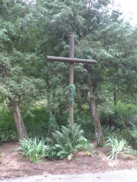 Kříž na křižovatce pod Čertovým kamenem