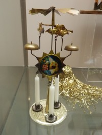 Andělské zvonění s litografií a cylindry pro tři svíčky