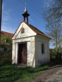 Kaplička ve Skalné - místní část Zelená