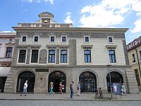 Masarykovo náměstí - lékárna u Zlaté koruny