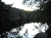 Národní park Nuuksio - jezero Haukkalampi ve 23 hodin