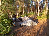 Tábořiště u jezera Haukkajärvi