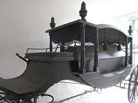 Obřadní síň - původní pohřební kočár