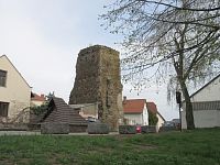 Hradní obytná věž