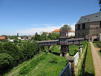 Jurkovičův most v zámecké zahradě
