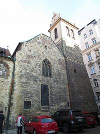 Kostel sv. Matina ve zdi